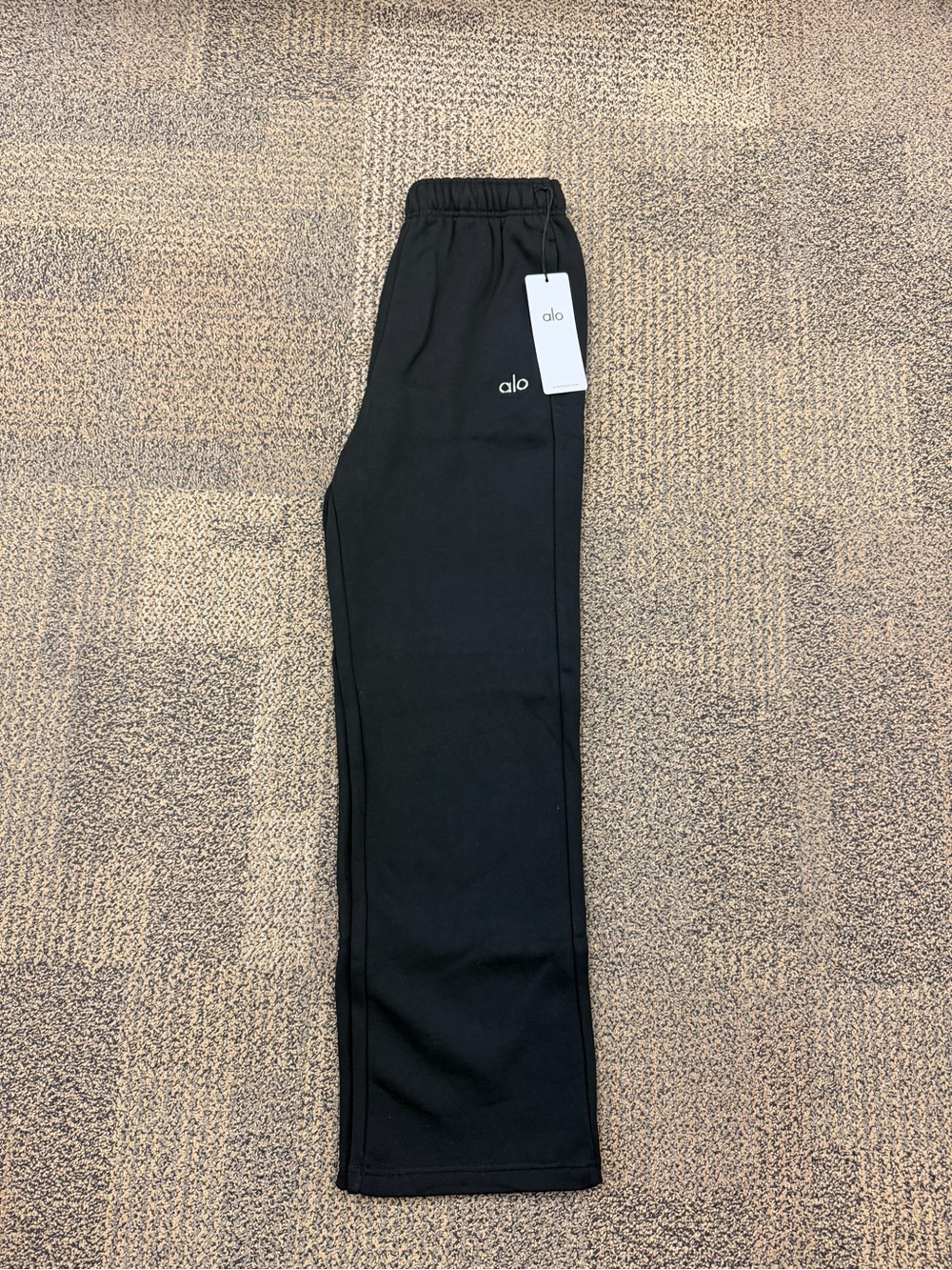 ALO Yoga Black Uncuffed Pants